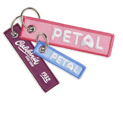 Geborduurde key tag