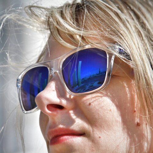 Zonnebril met gekleurde lenzen Blauw