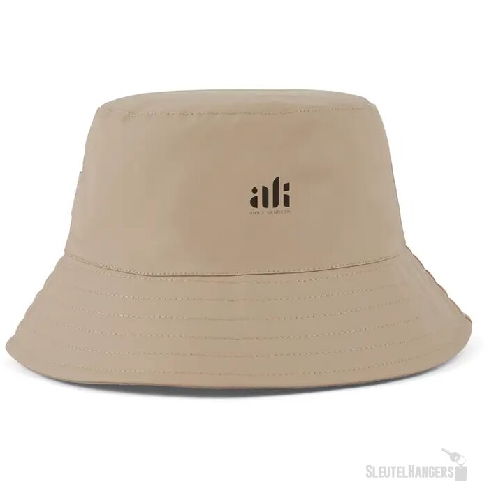 VINGA Baltimore AWARE™ gerecycled PET vissershoed greige