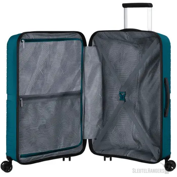 American Tourister Airconic Spinner 67 Deep Ocean