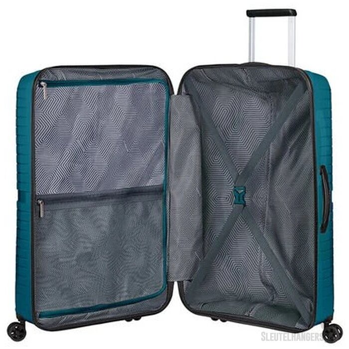 American Tourister Airconic Spinner 77