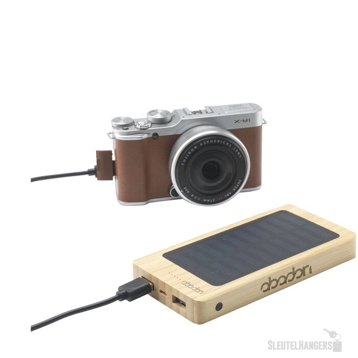 Bamboe solar powerbank (8.000 mAh) Bruin