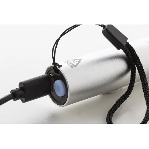 Chargelight Tone Oplaadbare Zaklamp Van Gerecycled Aluminium Zilver