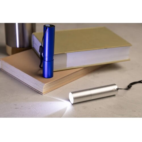 Chargelight Tone Oplaadbare Zaklamp Van Gerecycled Aluminium Zilver