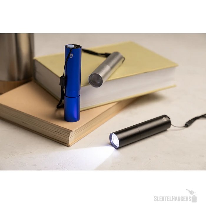 Chargelight Tone Oplaadbare Zaklamp Van Gerecycled Aluminium Blauw