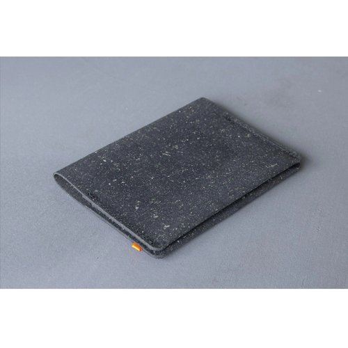 Recycled Leather Passport Holder Paspoorthoesje